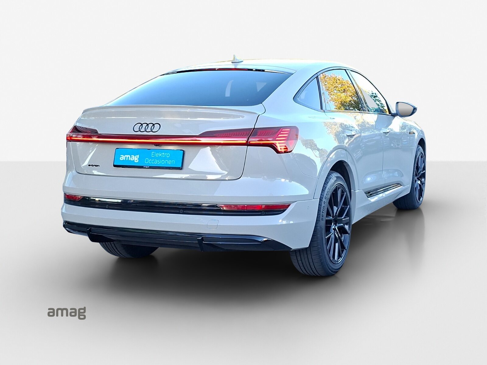 AUDI e-tron Sportback 55 S line Black Edition, Elektro, Occasion / Gebraucht, Automatik - 6