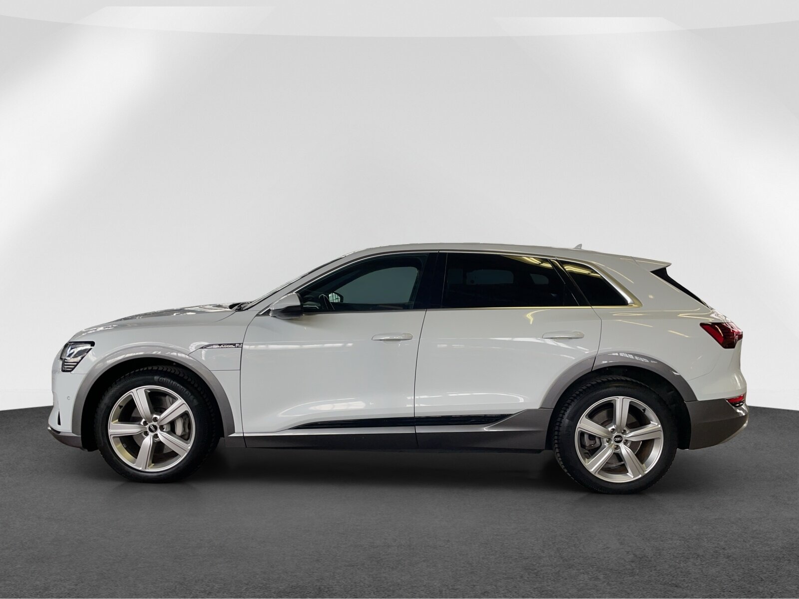 AUDI e-tron 55 Advanced quattro, Elettrica, Occasioni / Usate, Automatico - 4