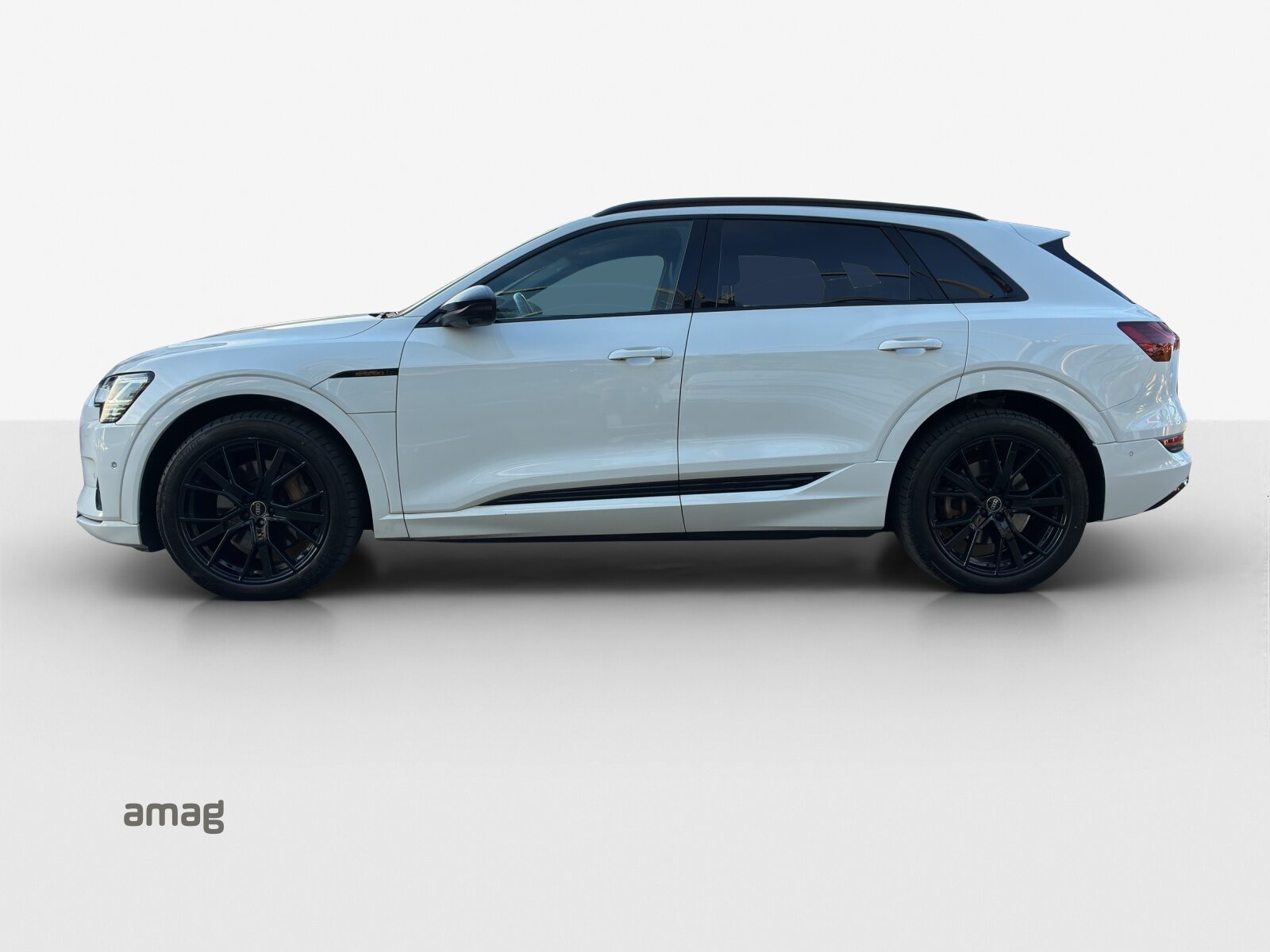 AUDI e-tron 55 advanced Black Edition, Electric, Second hand / Used, Automatic - 2