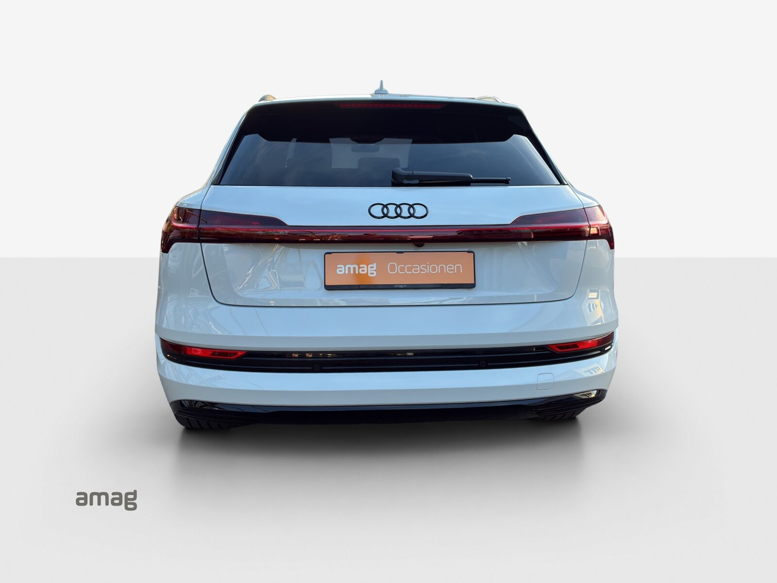 AUDI e-tron 55 advanced Black Edition, Electric, Second hand / Used, Automatic - 4