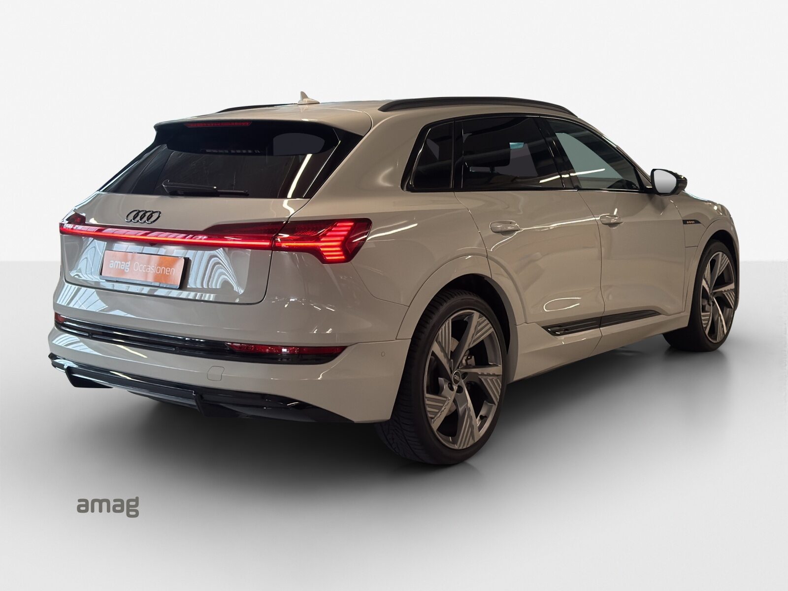 AUDI e-tron 55 S line, Électrique, Occasion / Utilisé, Automatique - 6