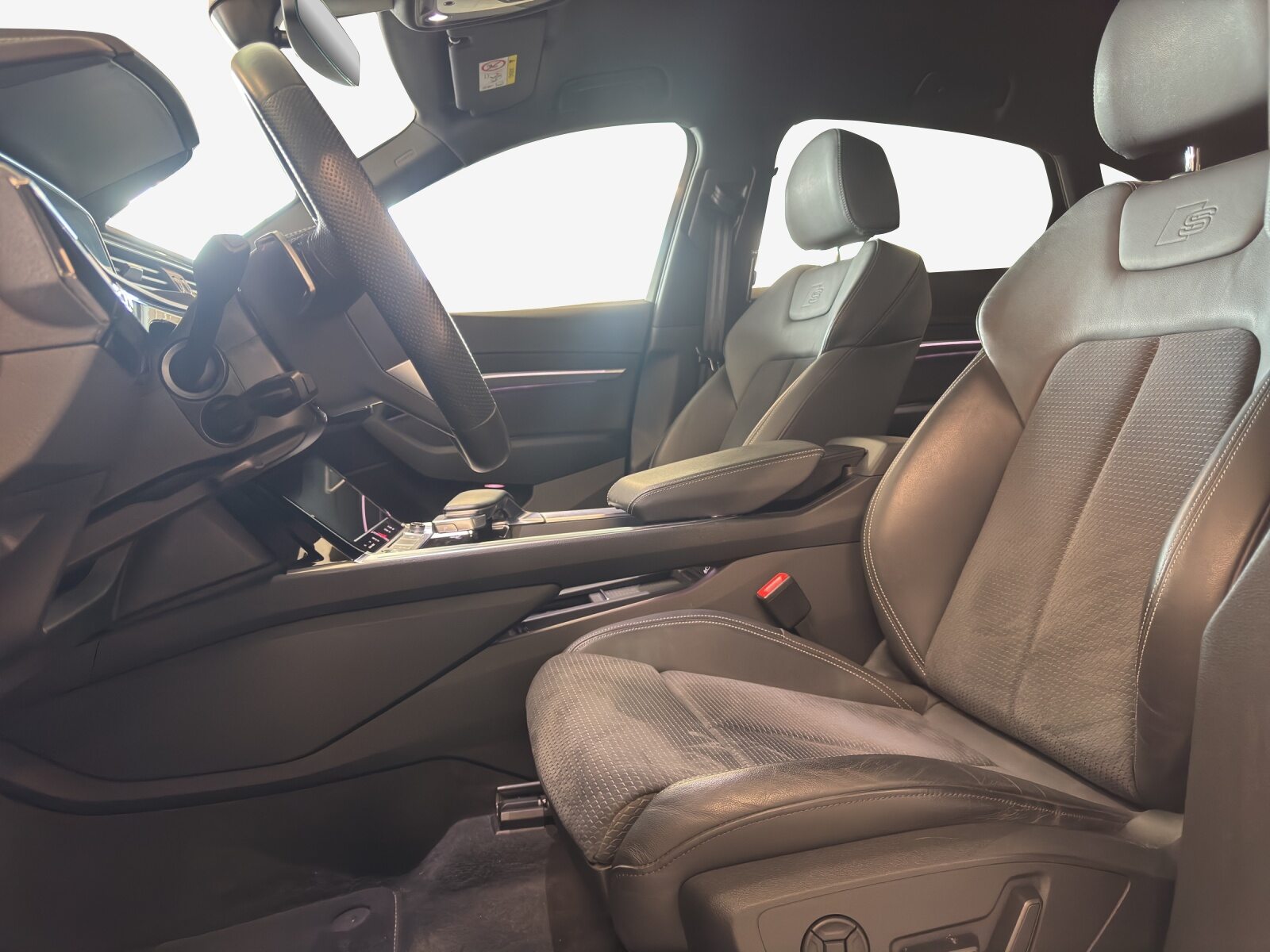 AUDI e-tron Sportback 55 S line Black Edition, Elektro, Occasion / Gebraucht, Automatik - 5