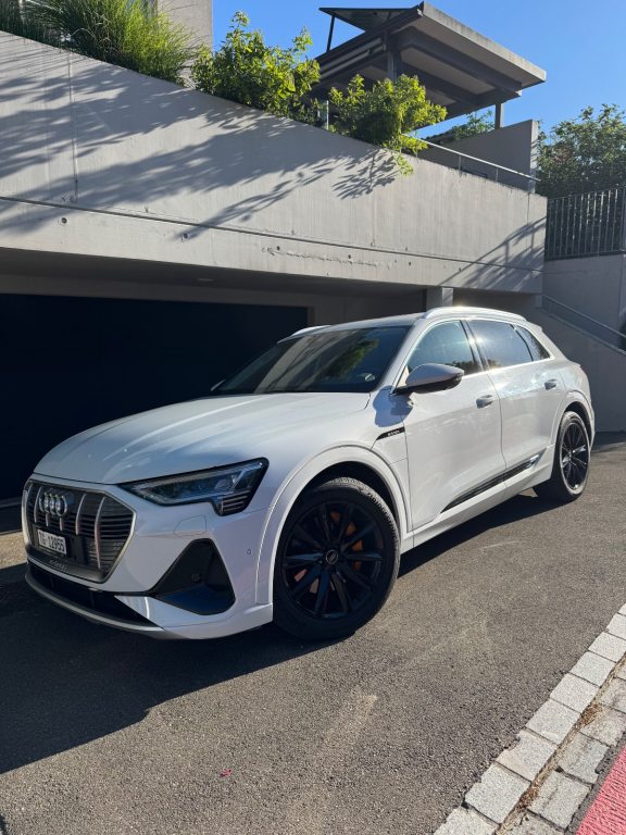 AUDI e-tron 55 S Line quattro
