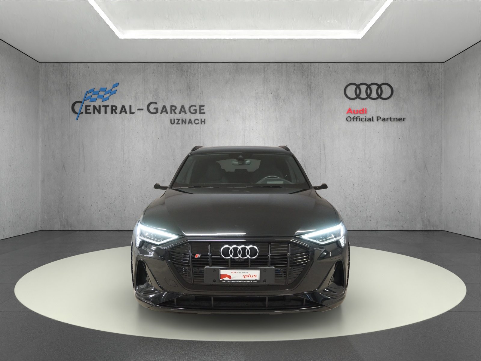 AUDI e-tron S quattro, Electric, Second hand / Used, Automatic - 2
