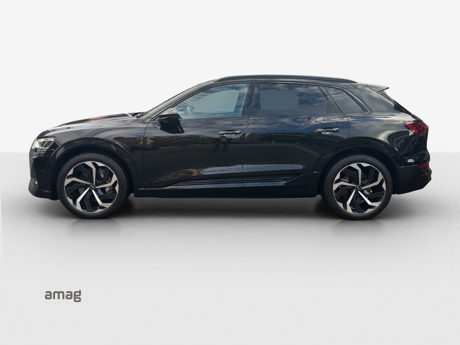 AUDI e-tron 55 S line Black Edition, Elektro, Occasion / Gebraucht, Automat - 2