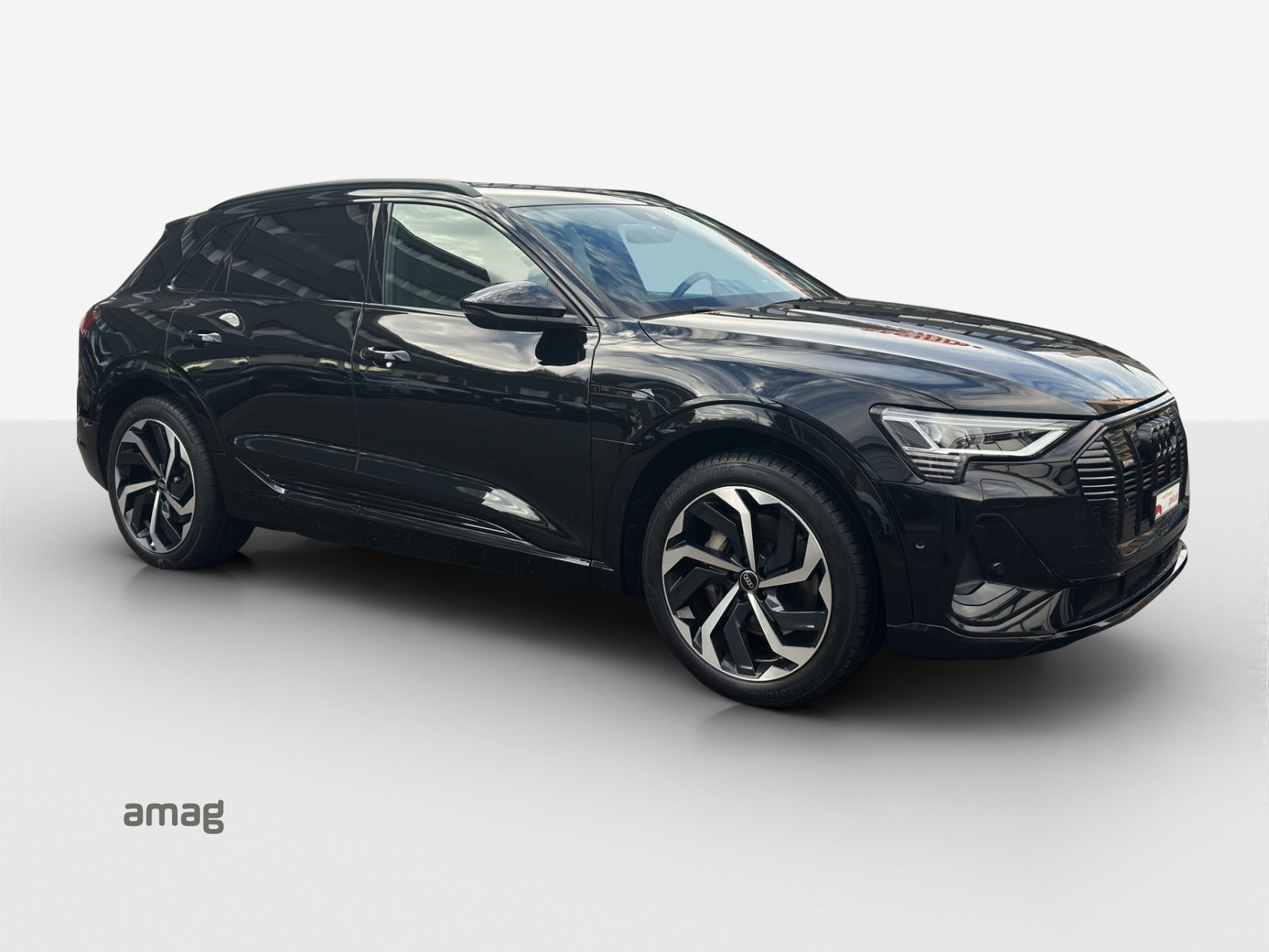 AUDI e-tron 55 S line Black Edition, Elektro, Occasion / Gebraucht, Automat - 7