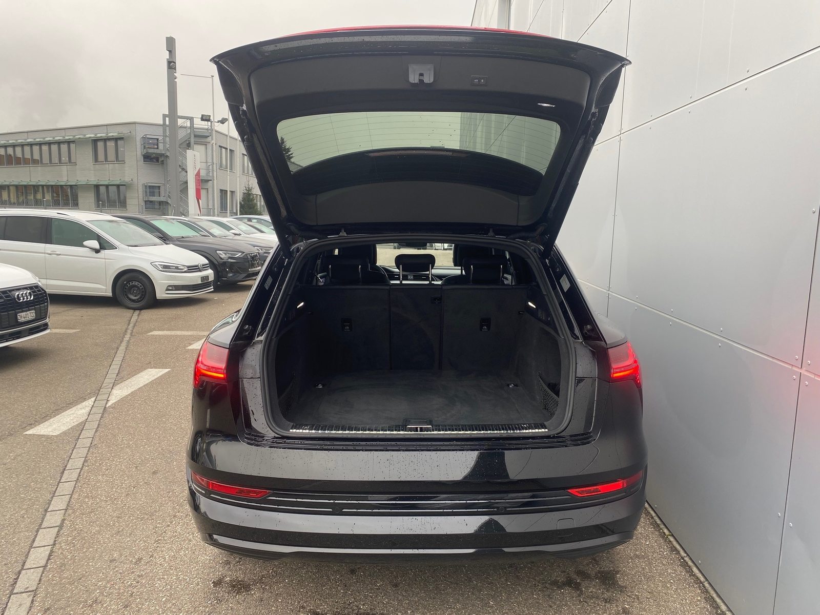 AUDI e-tron advanced, Électrique, Occasion / Utilisé, Automatique - 7