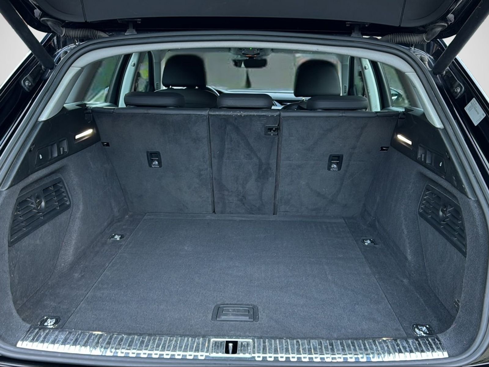 AUDI e-tron 55 quattro, Electric, Second hand / Used, Automatic - 6