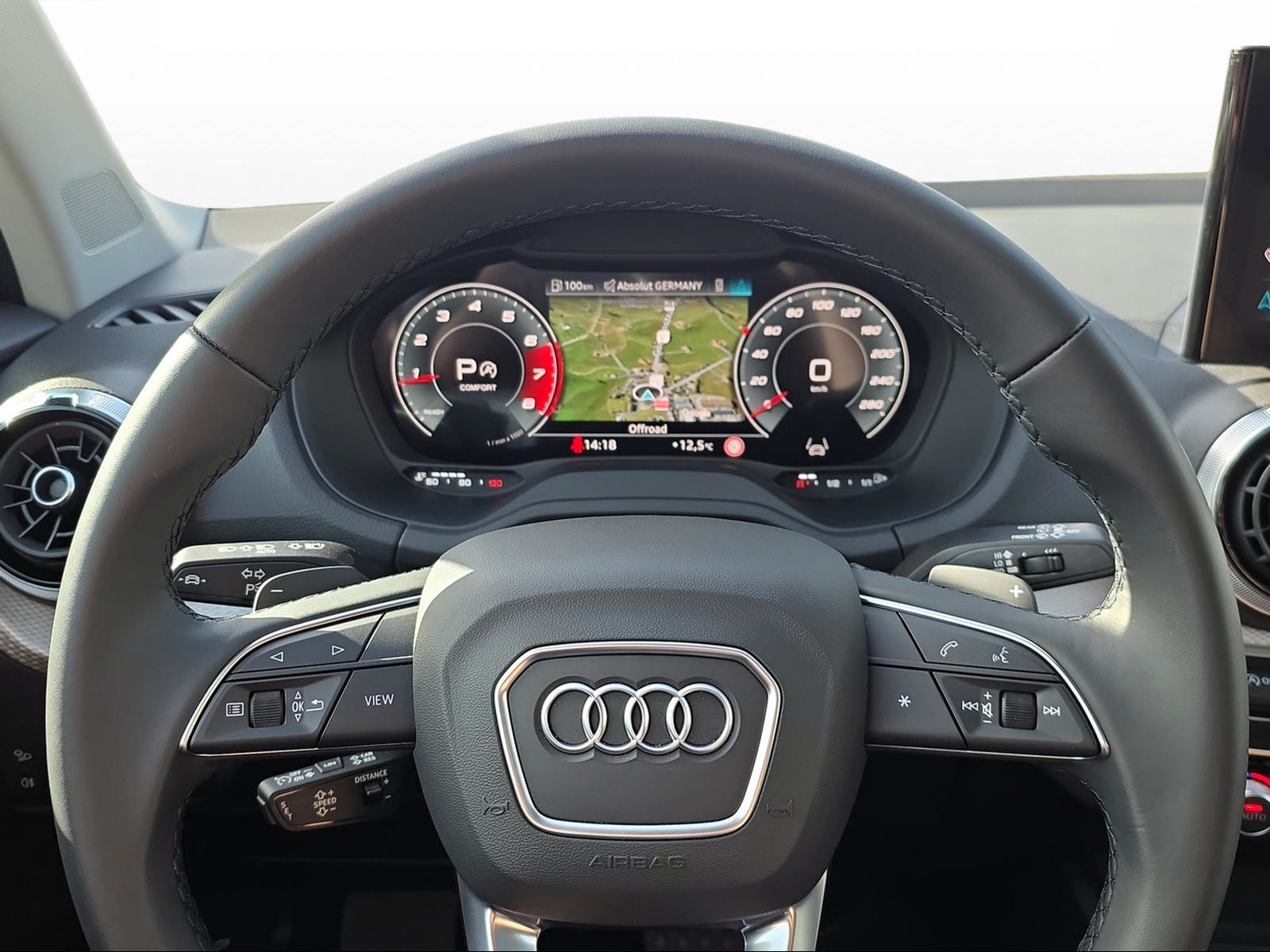 AUDI Q2 40 TFSI adv quattro, Petrol, Second hand / Used, Automatic - 5