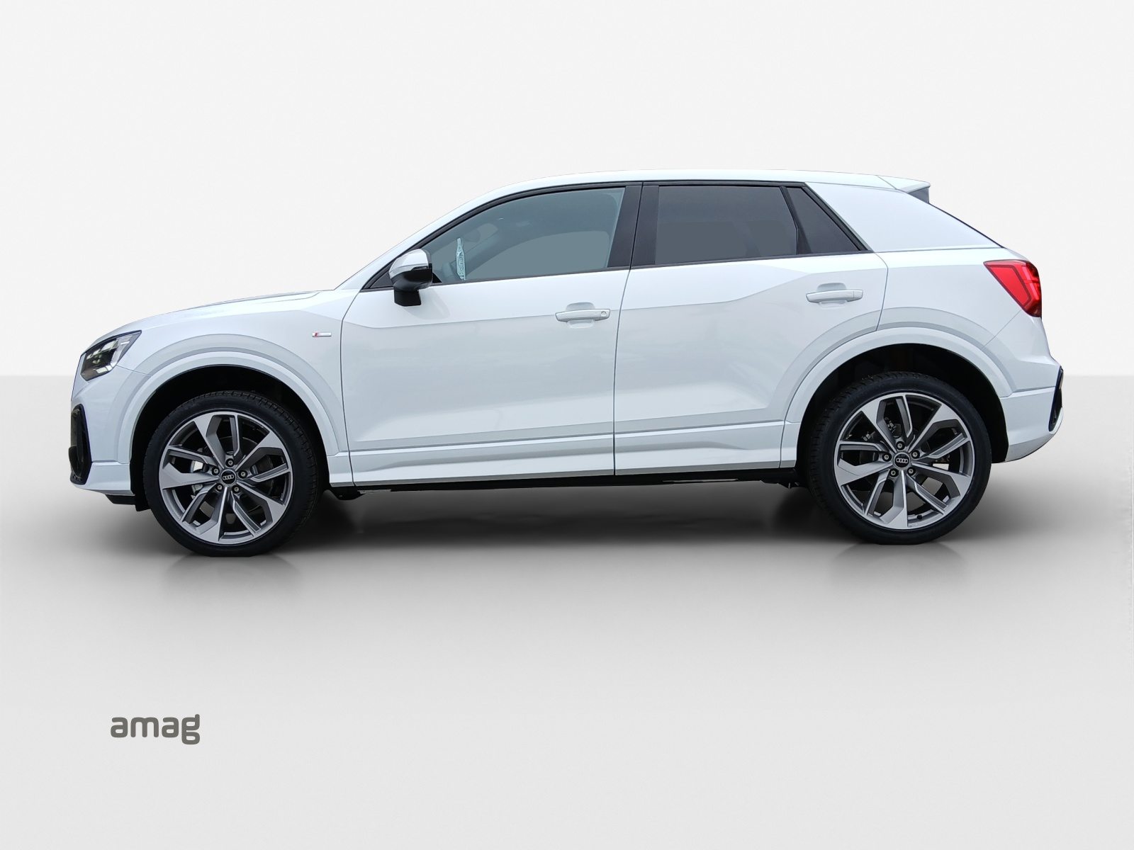AUDI Q2 35 TFSI S line, Benzin, Neues Fahrzeug mit Tageszulassung, Automatik - 2