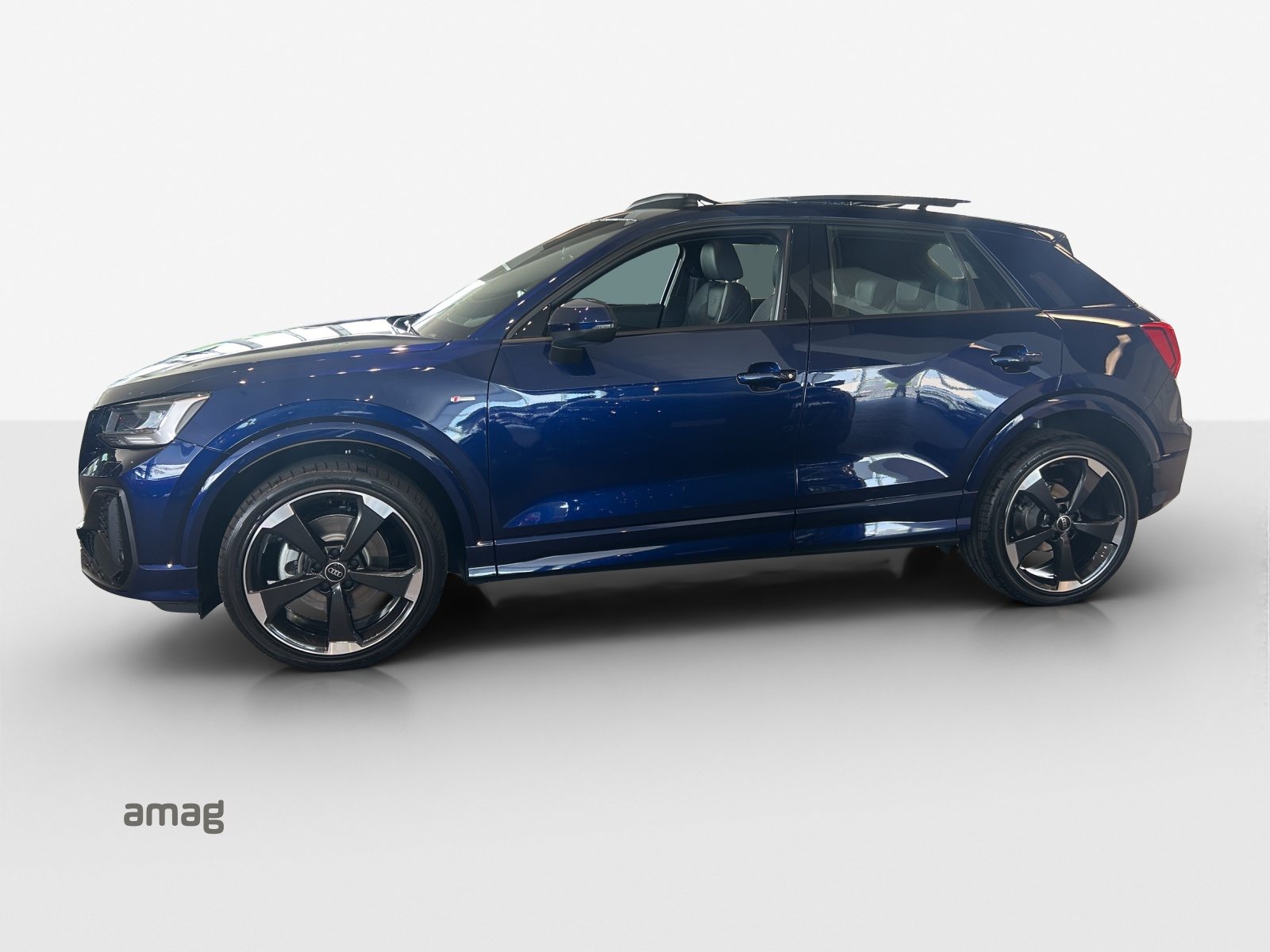 AUDI Q2 35 TFSI S line, Petrol, New car, Automatic - 3