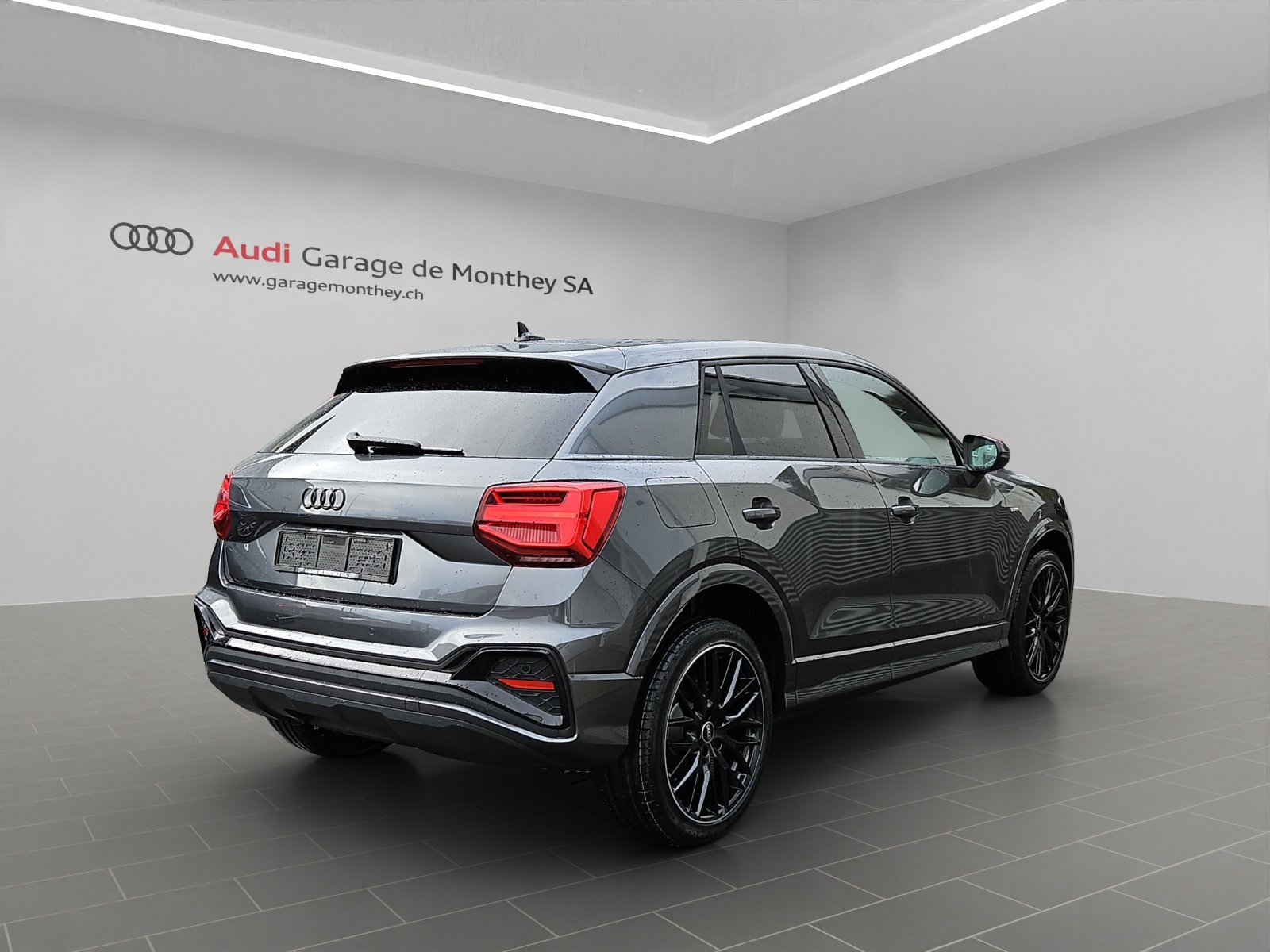 AUDI Q2 35 TFSI S line, Petrol, New car, Automatic - 4
