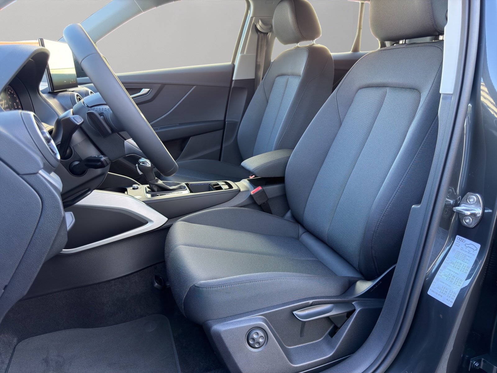 AUDI Q2 40 TFSI Attraction quattro S-tronic, Essence, Voiture nouvelle, Automatique - 7