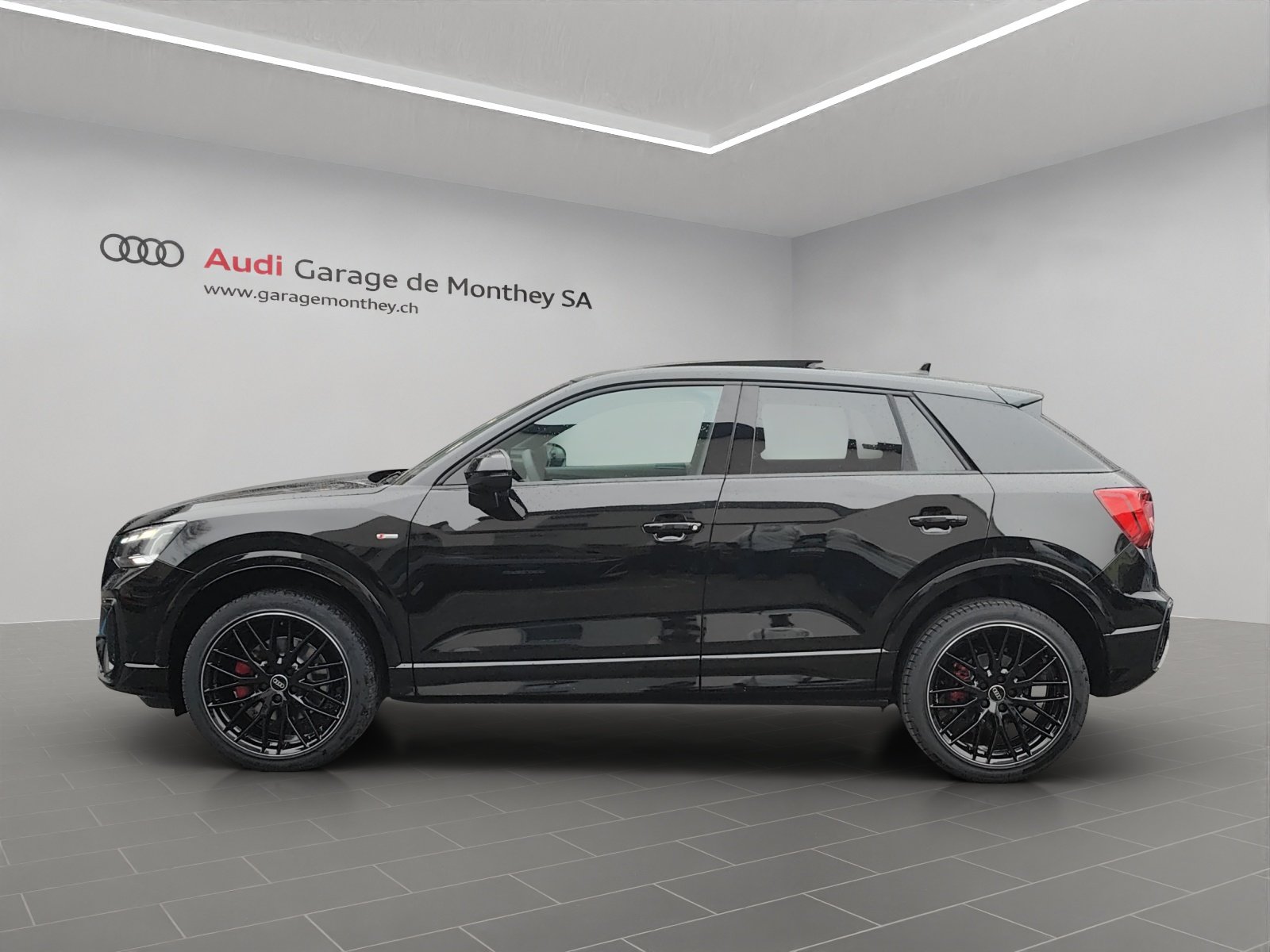 AUDI Q2 40 TFSI S line Attraction quattro S-tronic, Petrol, New car, Automatic - 2
