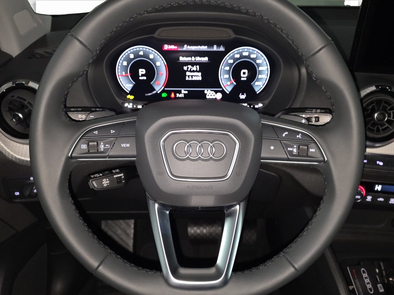 AUDI Q2 40 TFSI S line Attraction quattro S-tronic, Petrol, New car, Automatic - 6