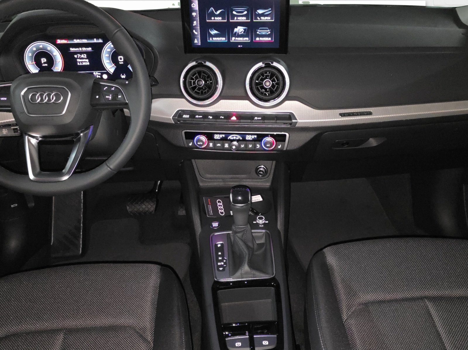 AUDI Q2 40 TFSI S line Attraction quattro S-tronic, Petrol, New car, Automatic - 7