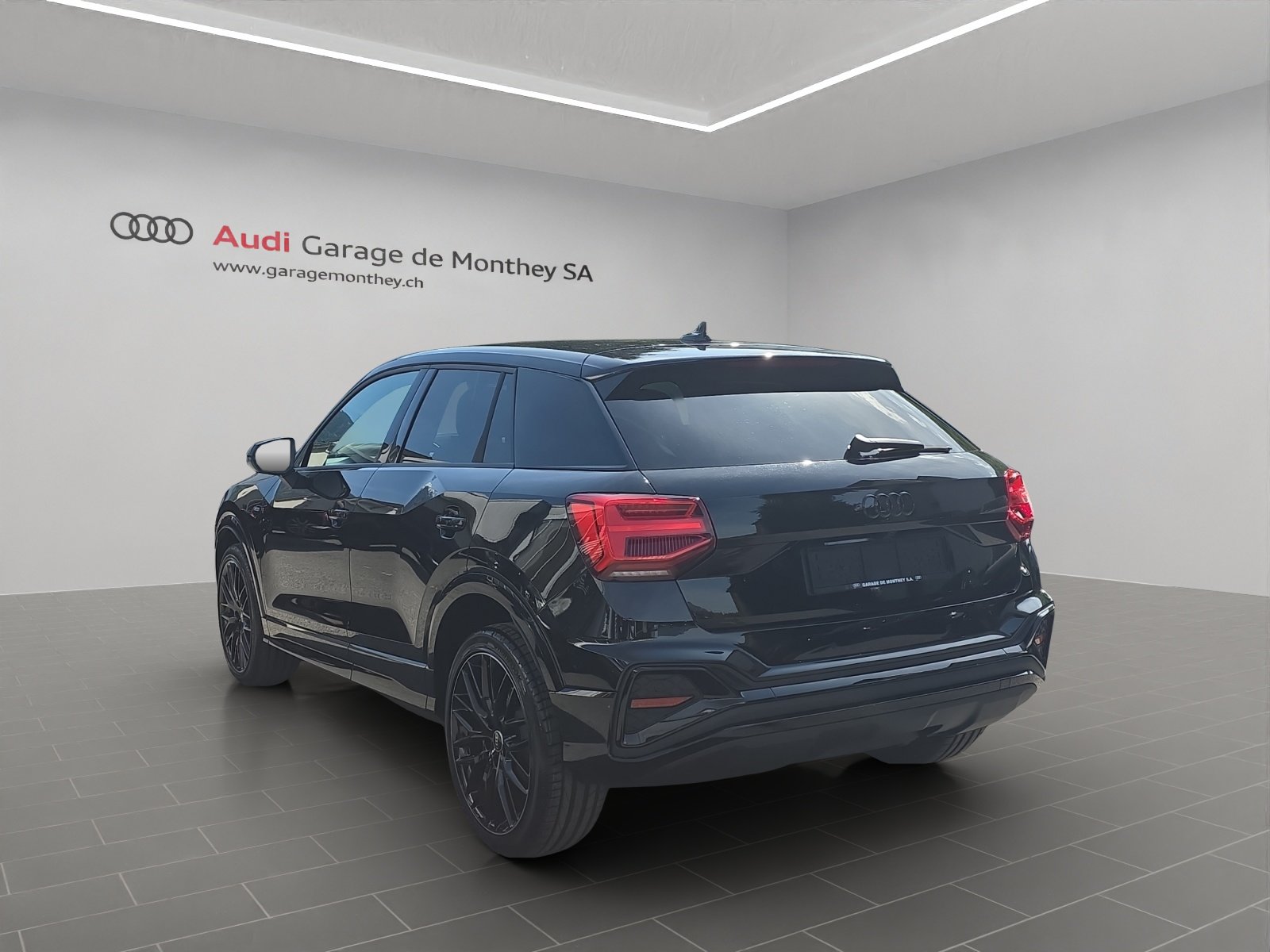 AUDI Q2 35 TFSI S line, Petrol, New car, Automatic - 6