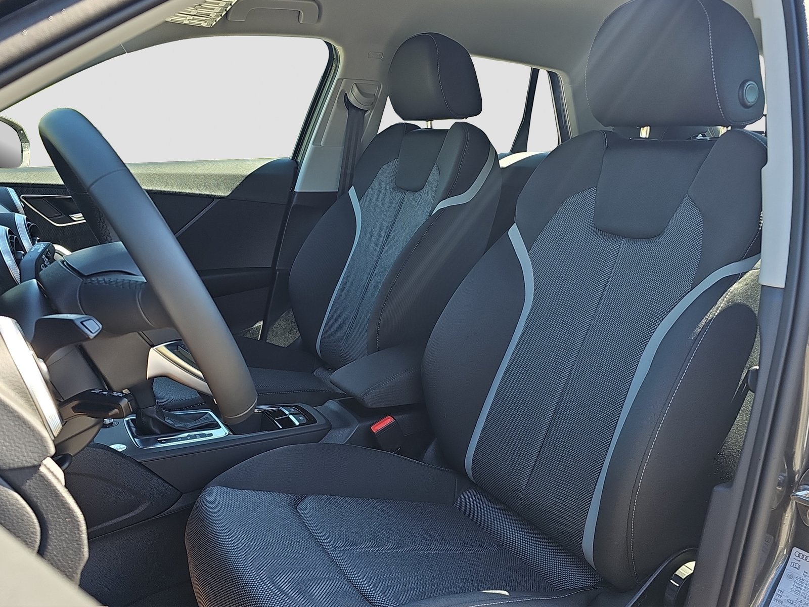 AUDI Q2 35 TFSI S-tronic S-Line, Petrol, New car, Automatic - 7
