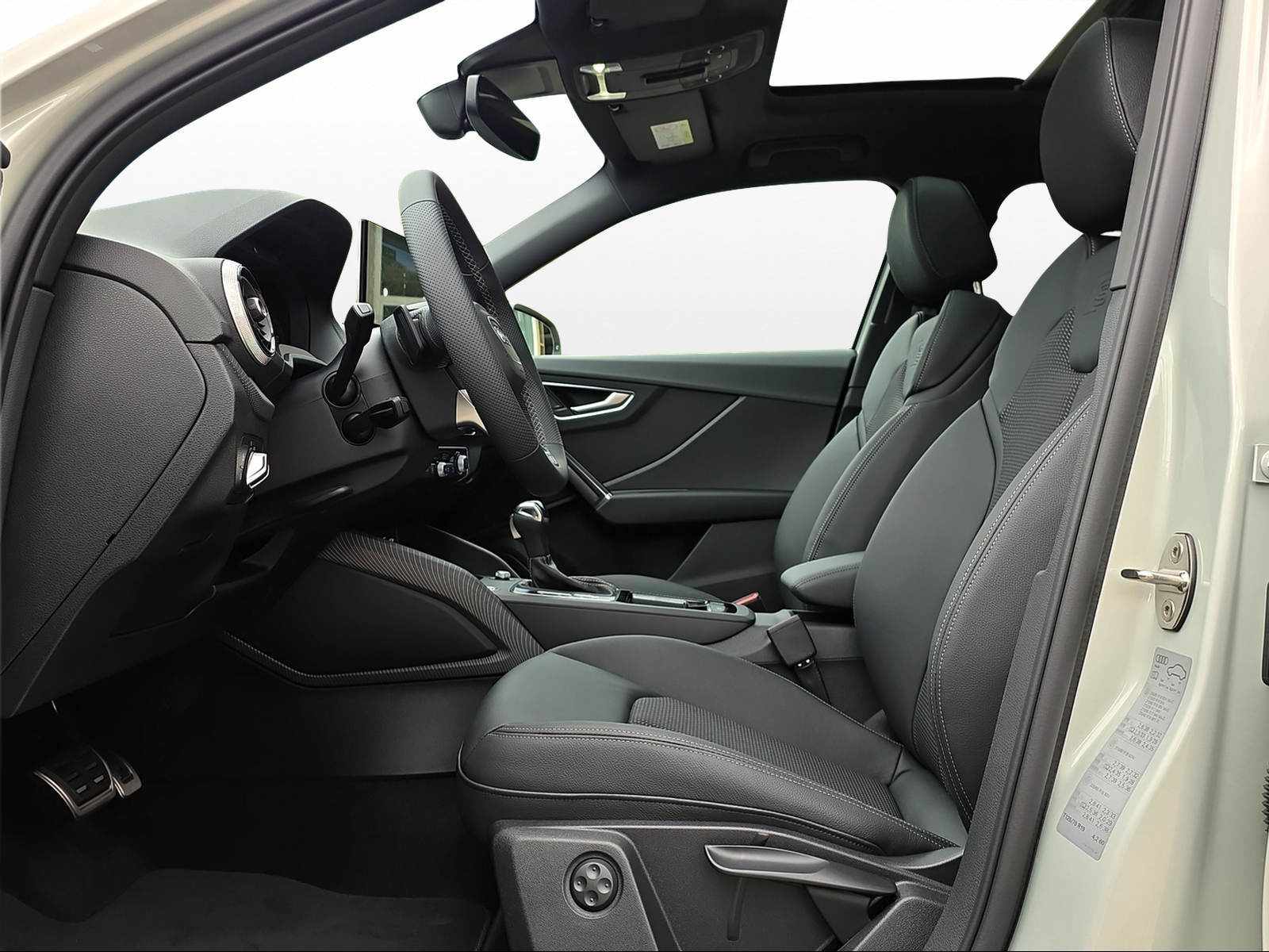 AUDI Q2 40 TFSI S line Attraction, Benzin, Neuwagen, Automatik - 7