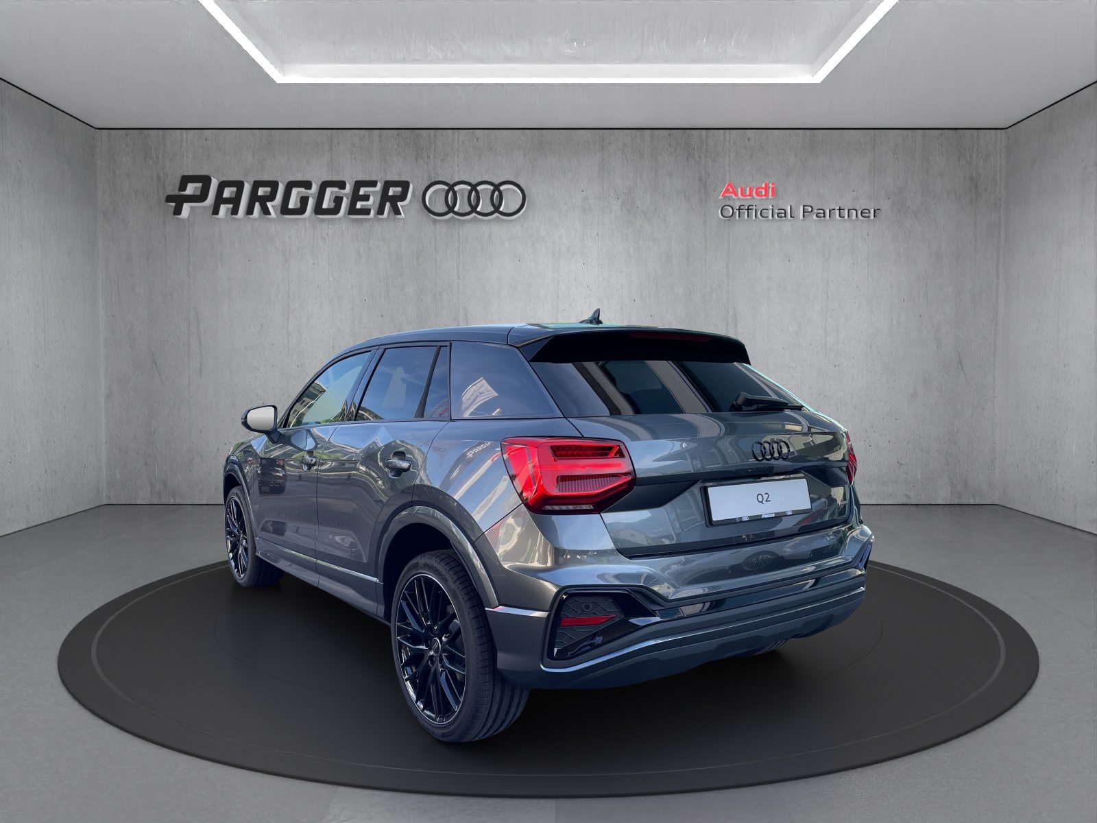 AUDI Q2 40 TFSI S line Attraction, Petrol, New car, Automatic - 5