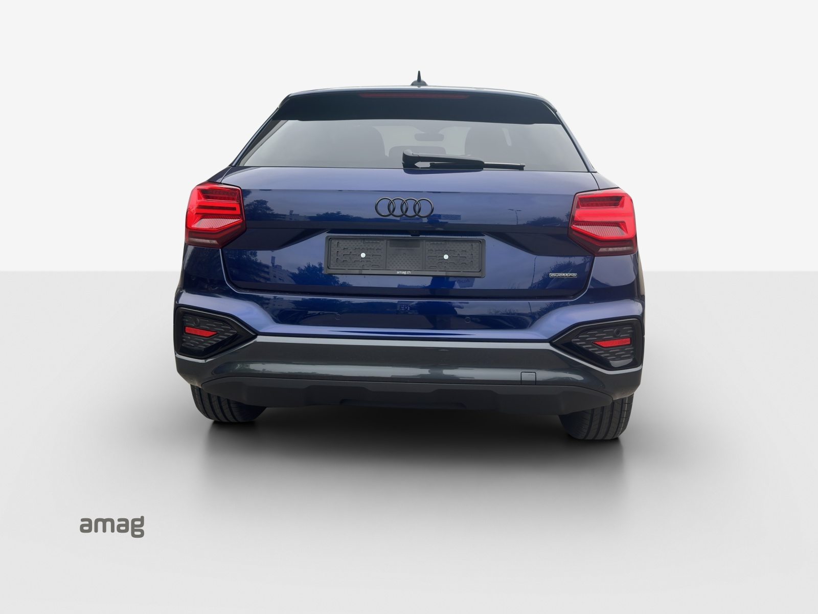 AUDI Q2 40 TFSI advanced, Petrol, New car, Automatic - 4