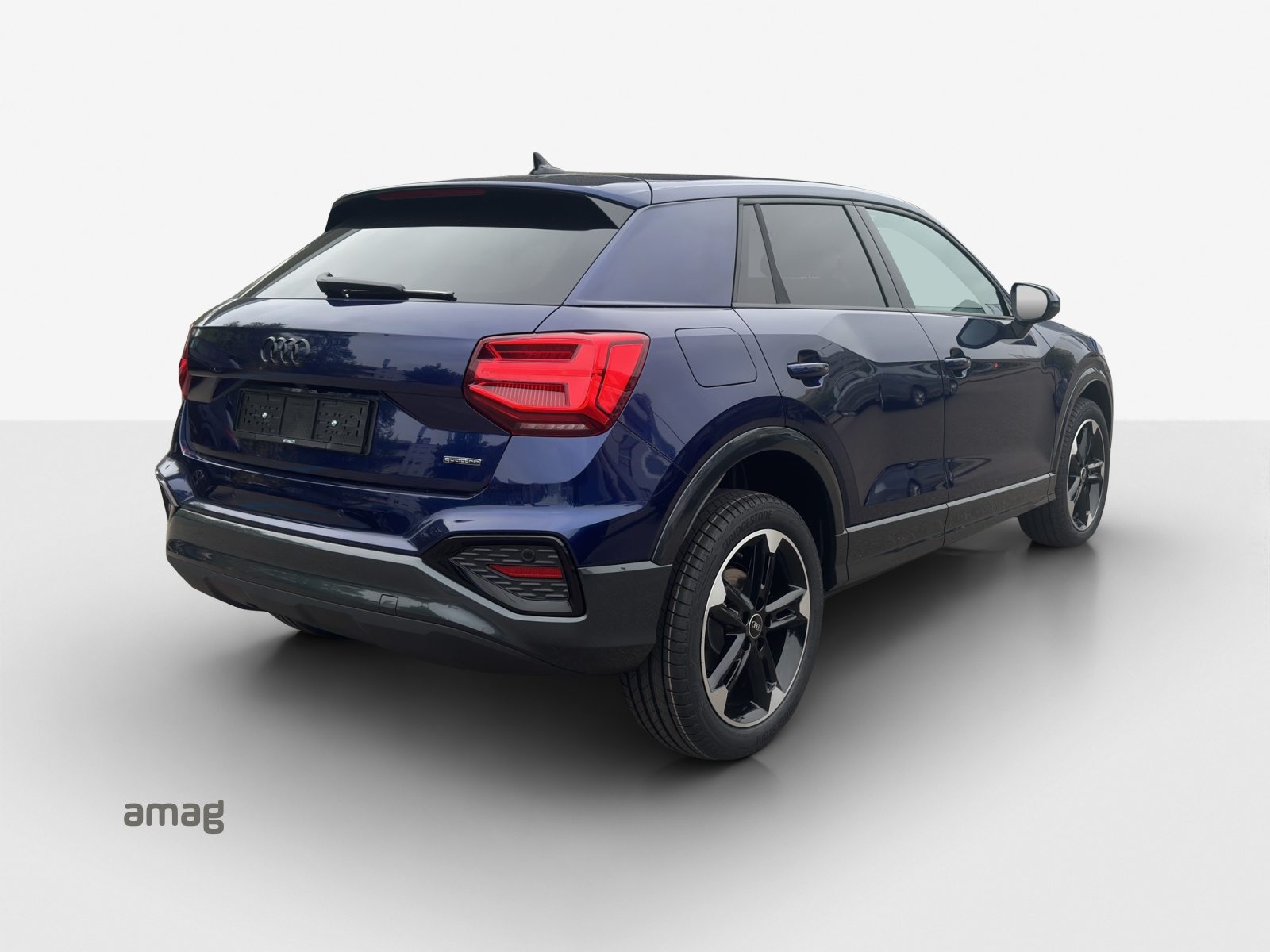 AUDI Q2 40 TFSI advanced, Petrol, New car, Automatic - 5