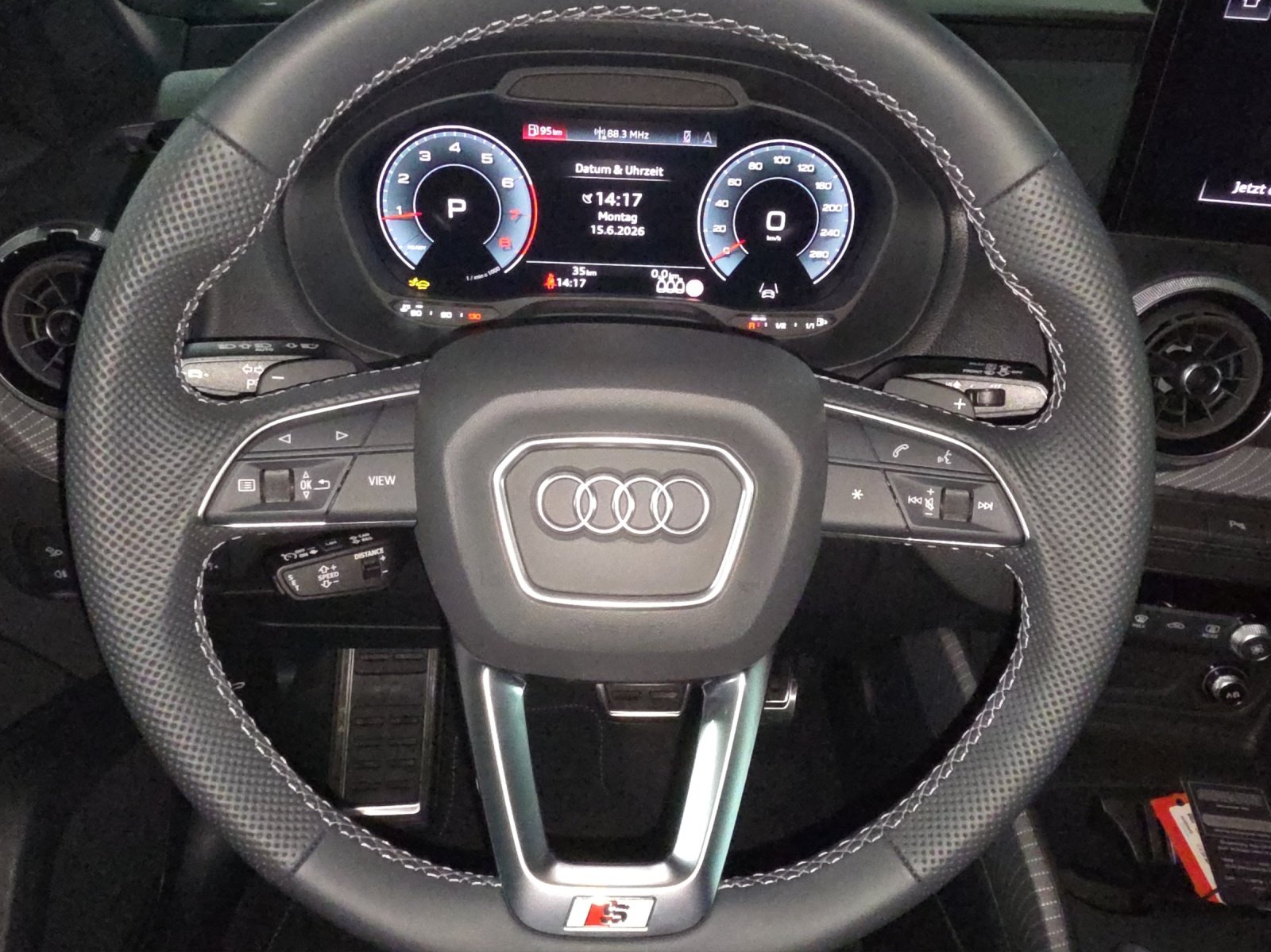 AUDI Q2 40 TFSI advanced Attraction quattro S-tronic, Benzina, Auto nuove, Automatico - 6