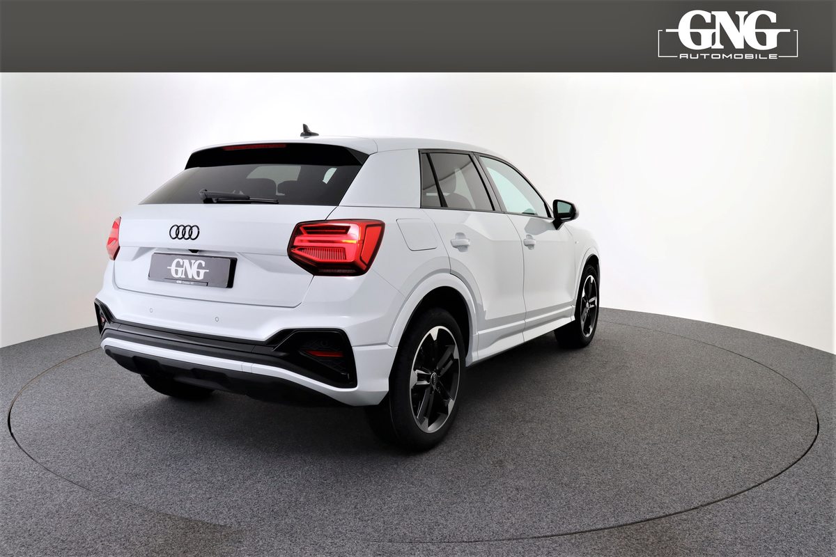 AUDI Q2 35 TFSI S line, Essence, Occasion / Utilisé, Automatique - 5