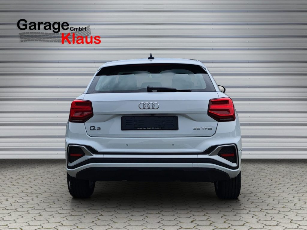 AUDI Q2 35 TFSI S line S-tronic, Petrol, Second hand / Used, Automatic - 5