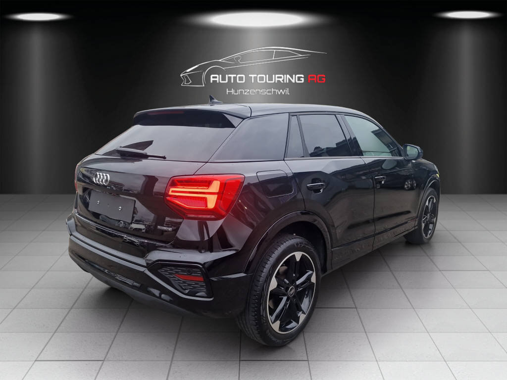 AUDI Q2 2.0 40 TFSI Advanced quattro S-Tronic, Benzin, Occasion / Gebraucht, Automatik - 3