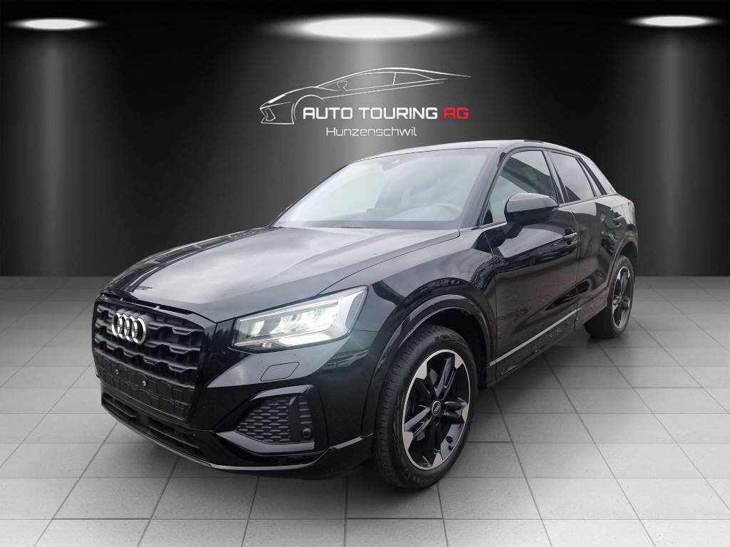 AUDI Q2 2.0 40 TFSI Advanced quattro S-Tronic, Benzin, Occasion / Gebraucht, Automatik - 7