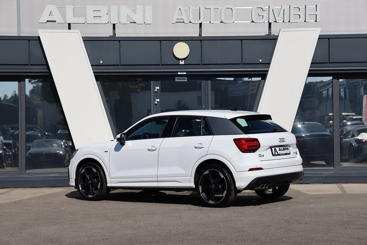 AUDI Q2 40 TFSI *S-Line* Sport quattro S-tronic, Petrol, Second hand / Used, Automatic - 3