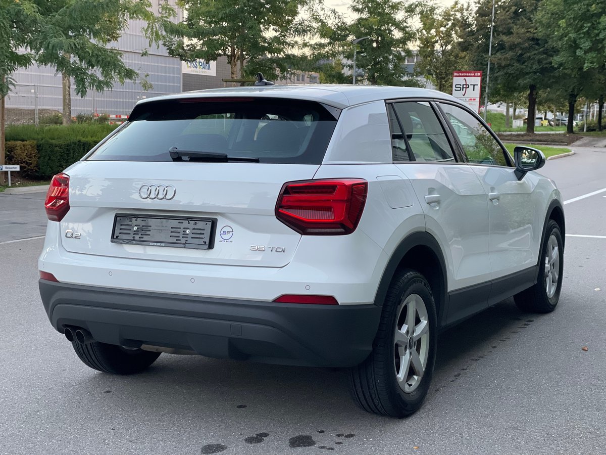 AUDI Q2 35 TDI Attraction quattro S-tronic, Diesel, Second hand / Used, Automatic - 5
