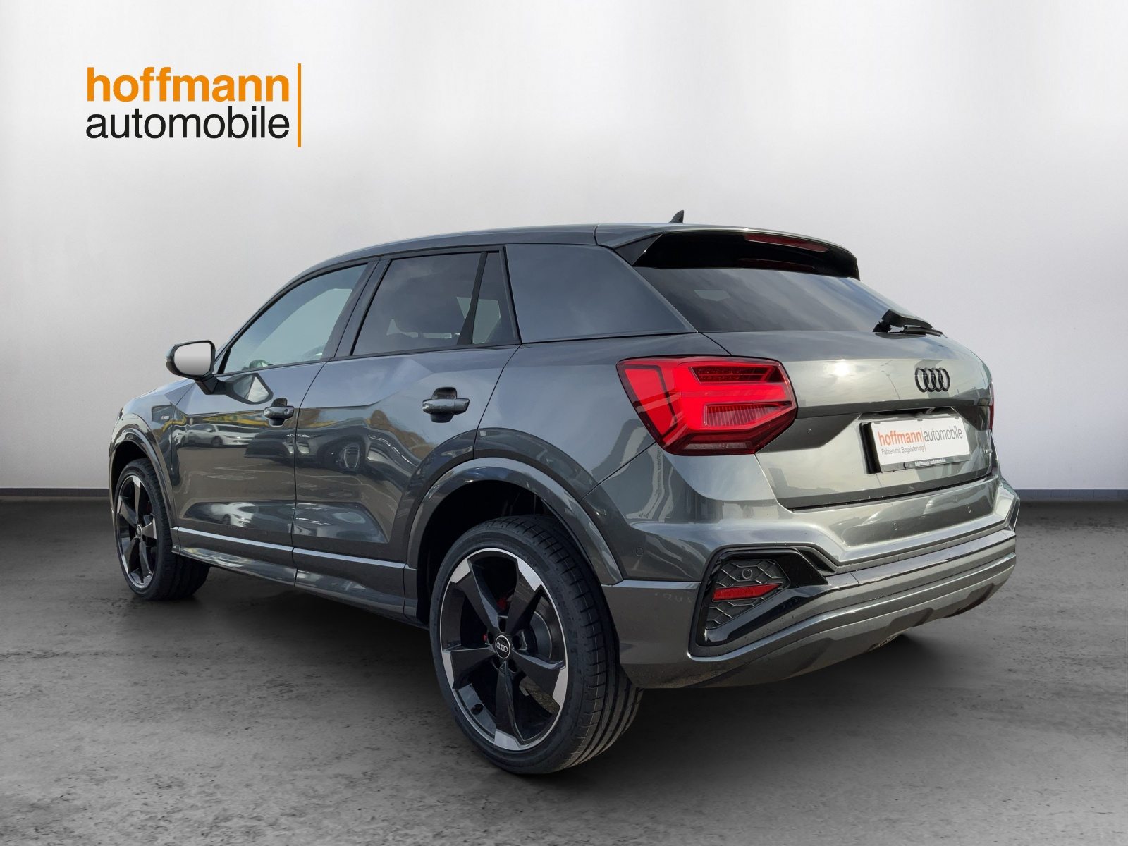AUDI Q2 40 TFSI S line Attraction, Petrol, Second hand / Used, Automatic - 6