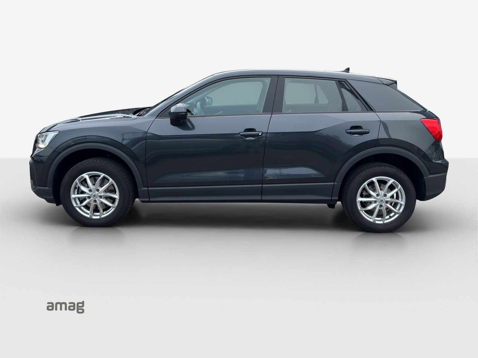 AUDI Q2 40 TFSI Attraction, Essence, Occasion / Utilisé, Automatique - 2