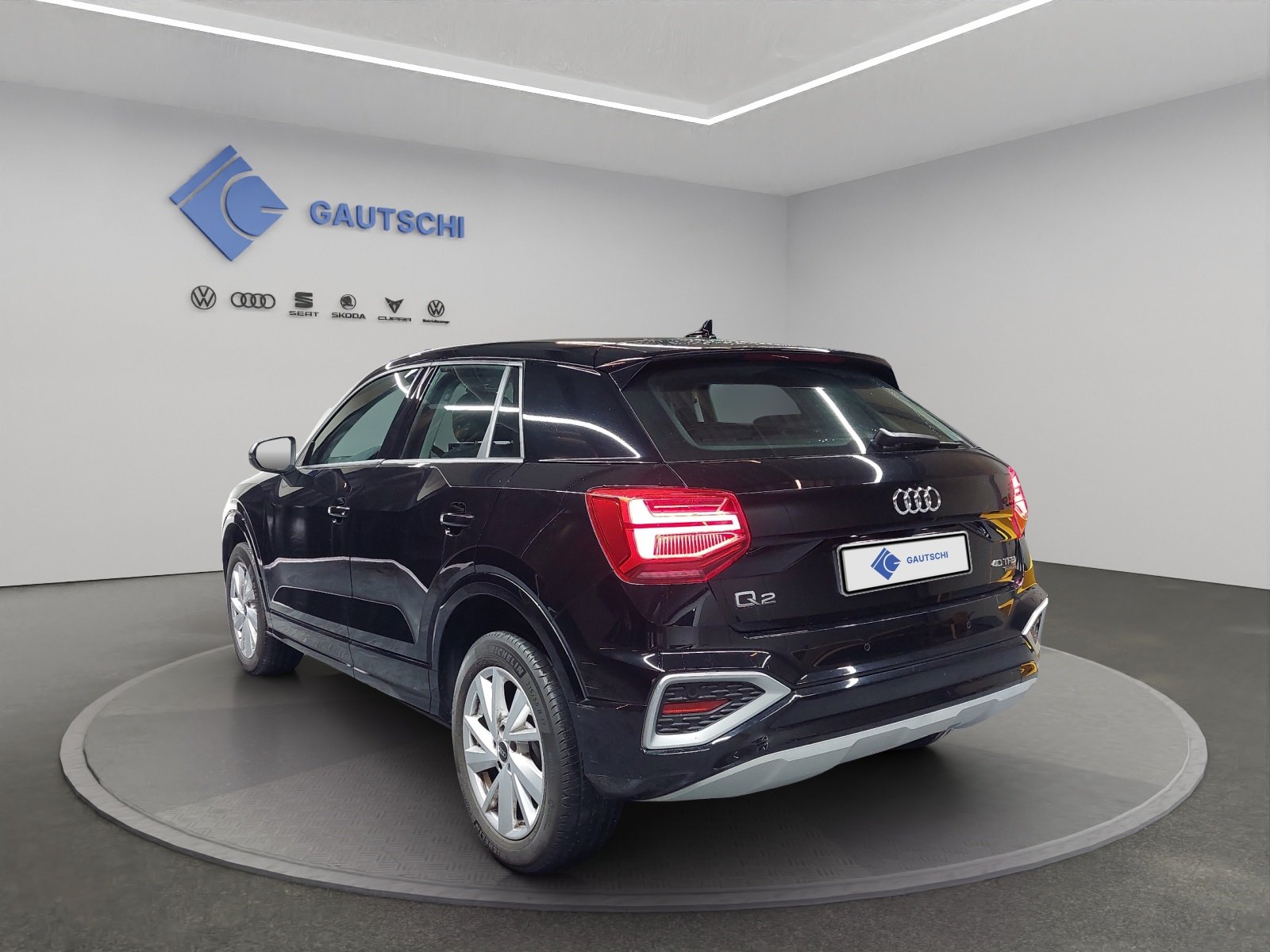 AUDI Q2 40 TFSI advanced Attraction quattro S-tronic, Petrol, Second hand / Used, Automatic - 3