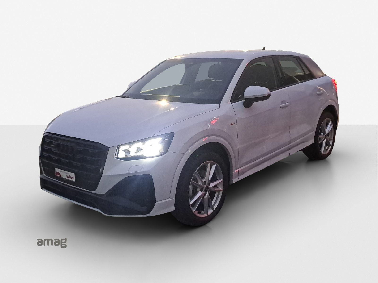 AUDI Q2 40 TFSI S line