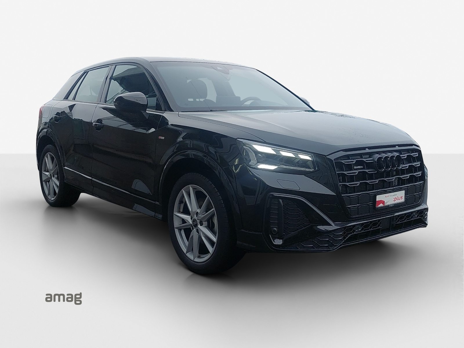 AUDI Q2 40 TFSI S line, Petrol, Second hand / Used, Automatic - 6