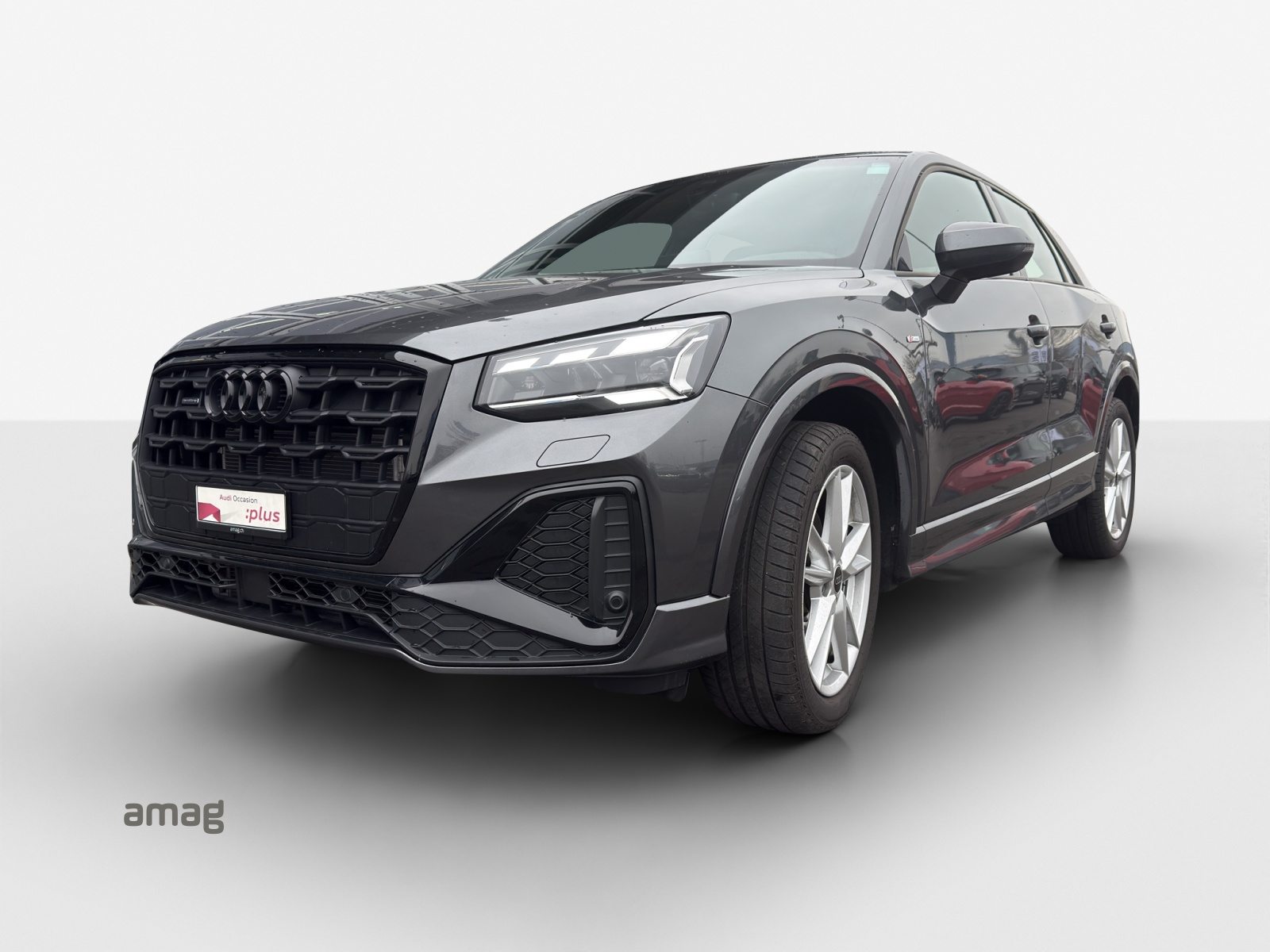 AUDI Q2 40 TFSI S line