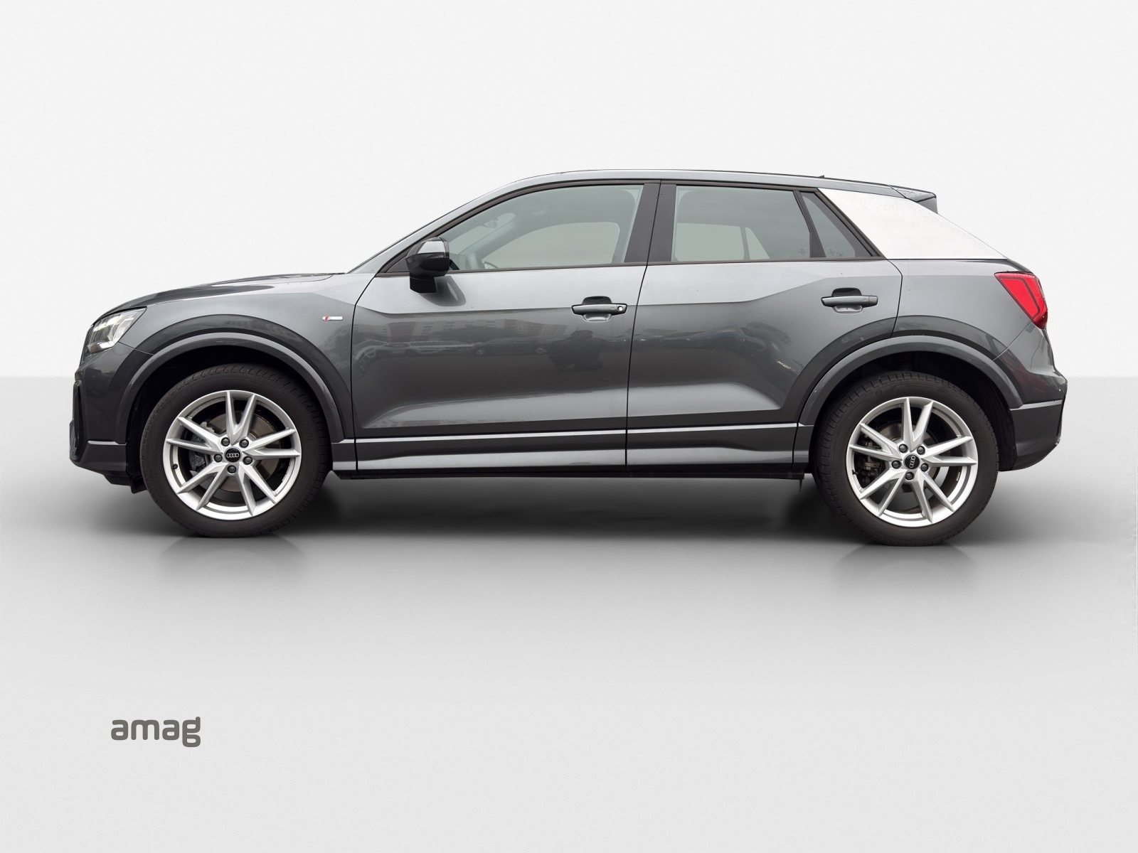 AUDI Q2 40 TFSI S line, Essence, Occasion / Utilisé, Automatique - 2