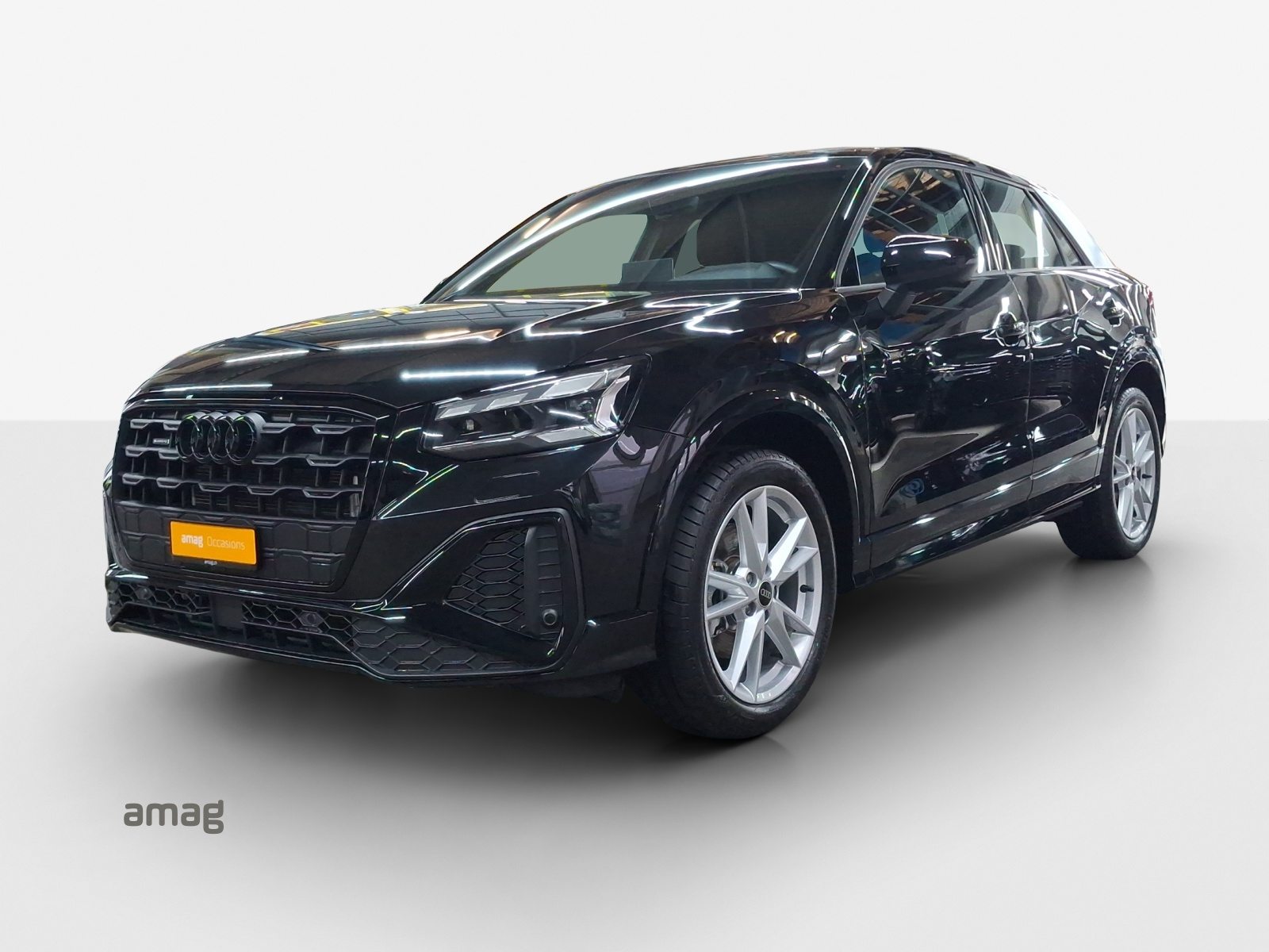 AUDI Q2 40 TFSI S line