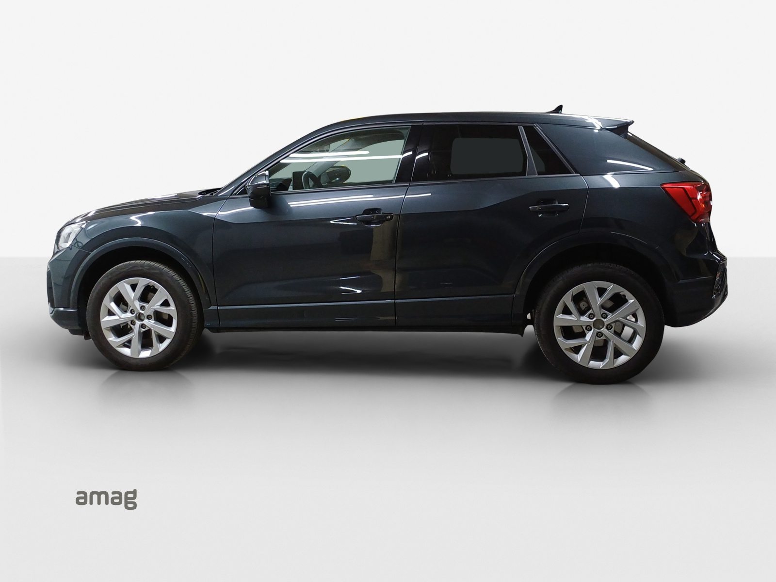 AUDI Q2 35 TFSI advanced, Petrol, Second hand / Used, Automatic - 2