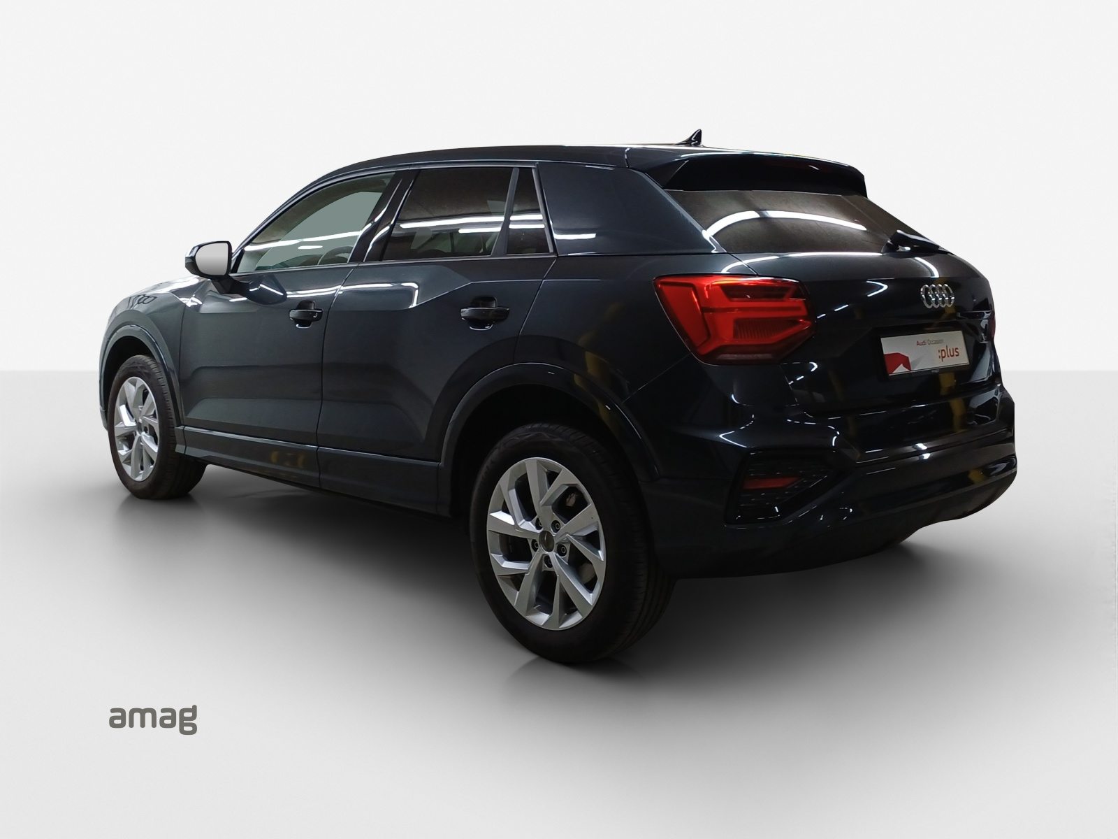 AUDI Q2 35 TFSI advanced, Petrol, Second hand / Used, Automatic - 3
