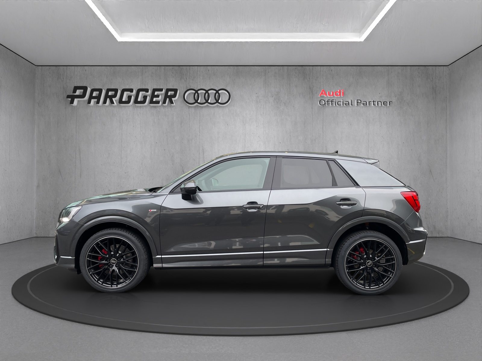 AUDI Q2 35 TFSI S line, Petrol, Second hand / Used, Automatic - 3
