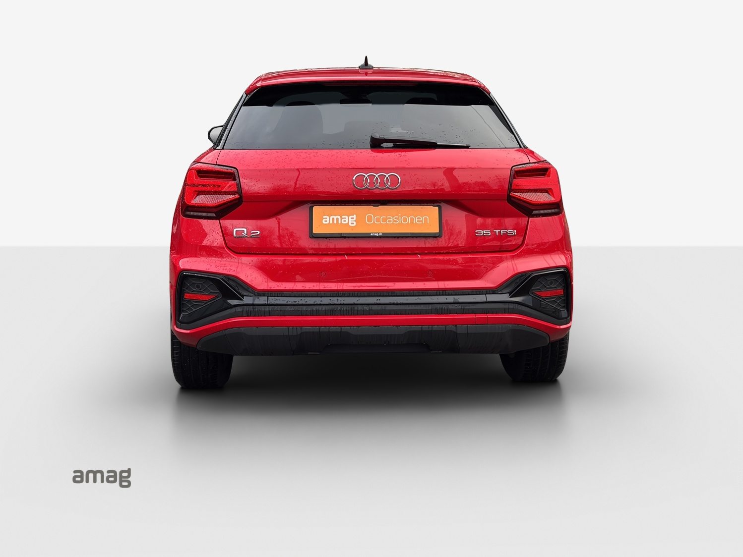 AUDI Q2 35 TFSI S line, Petrol, Second hand / Used, Automatic - 4