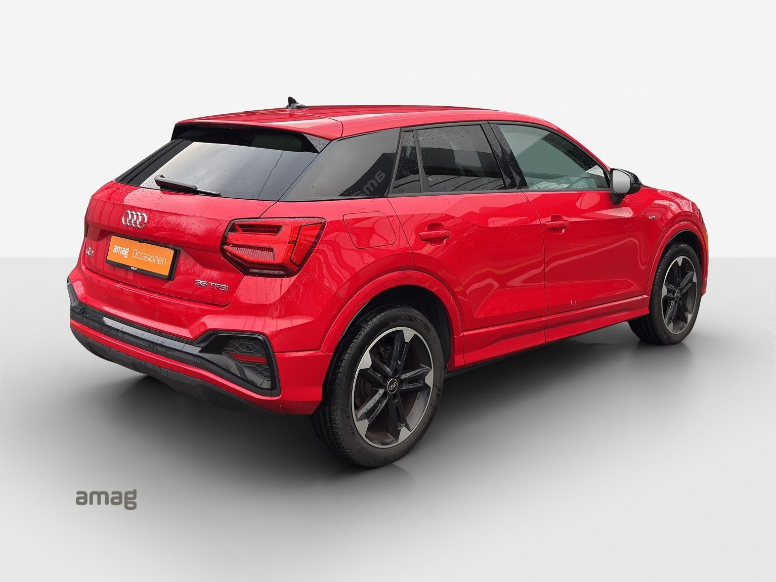 AUDI Q2 35 TFSI S line, Petrol, Second hand / Used, Automatic - 5