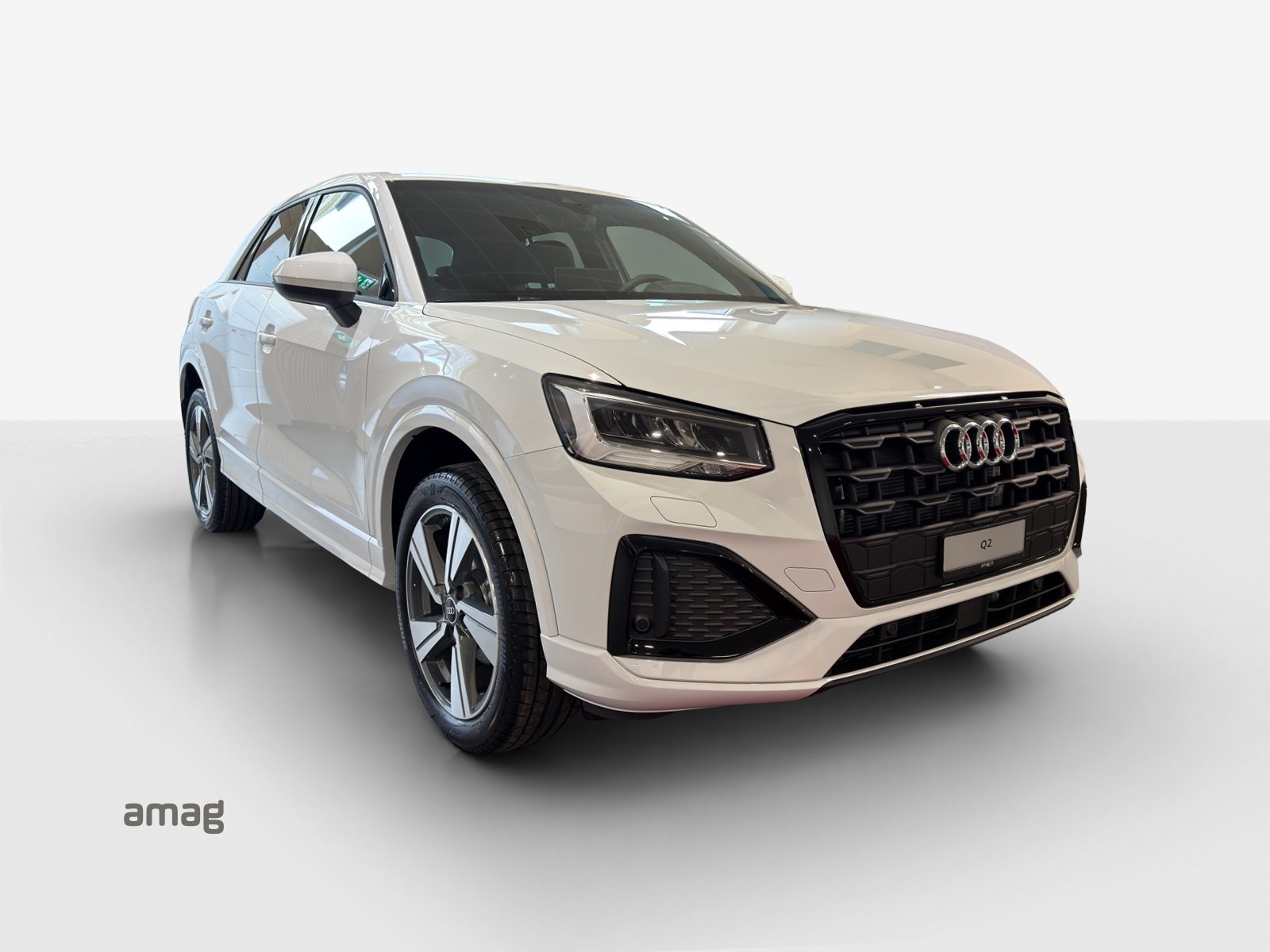 AUDI Q2 35 TFSI advanced, Petrol, Second hand / Used, Automatic - 6