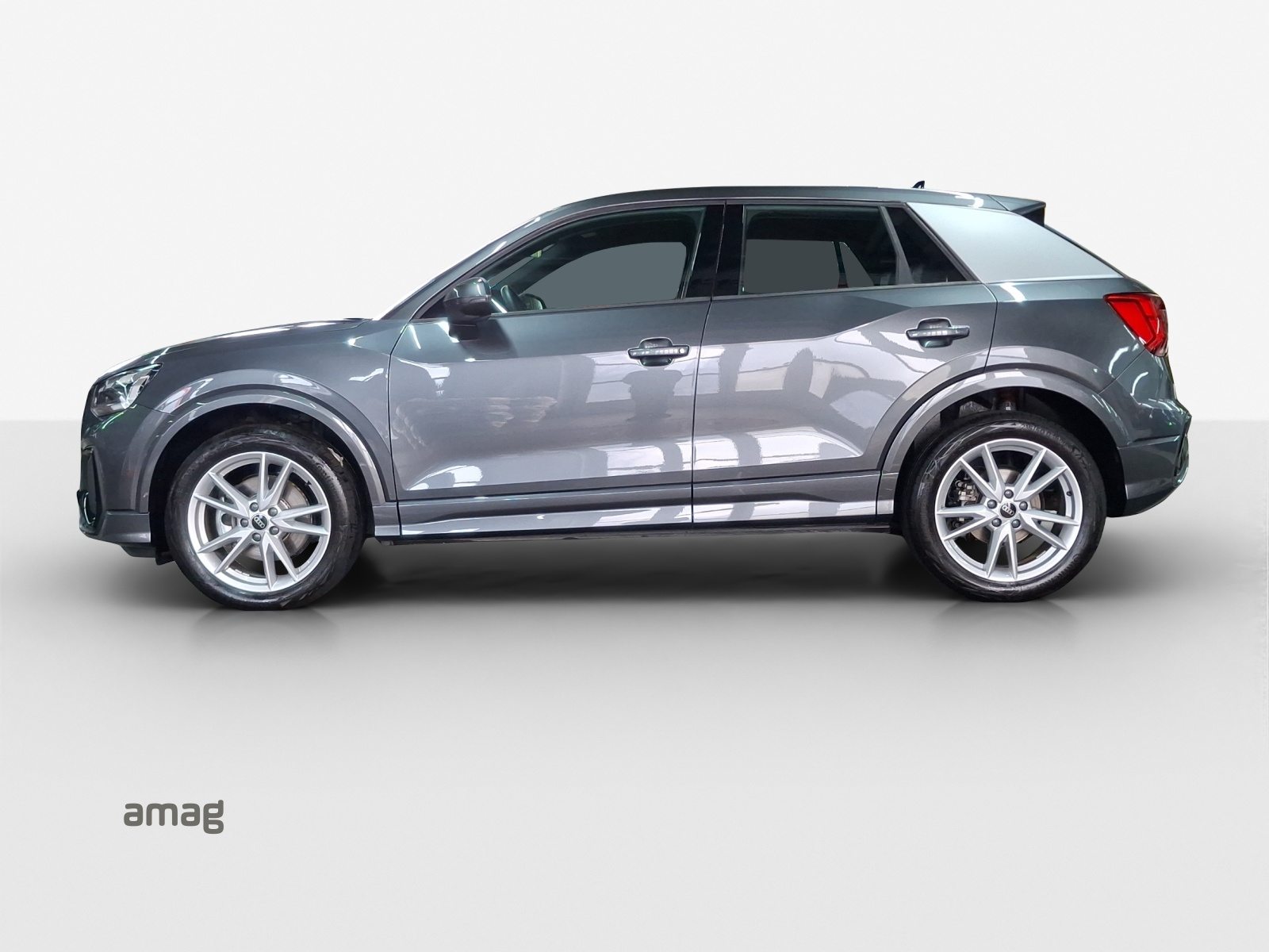 AUDI Q2 40 TFSI S line, Essence, Occasion / Utilisé, Automatique - 2