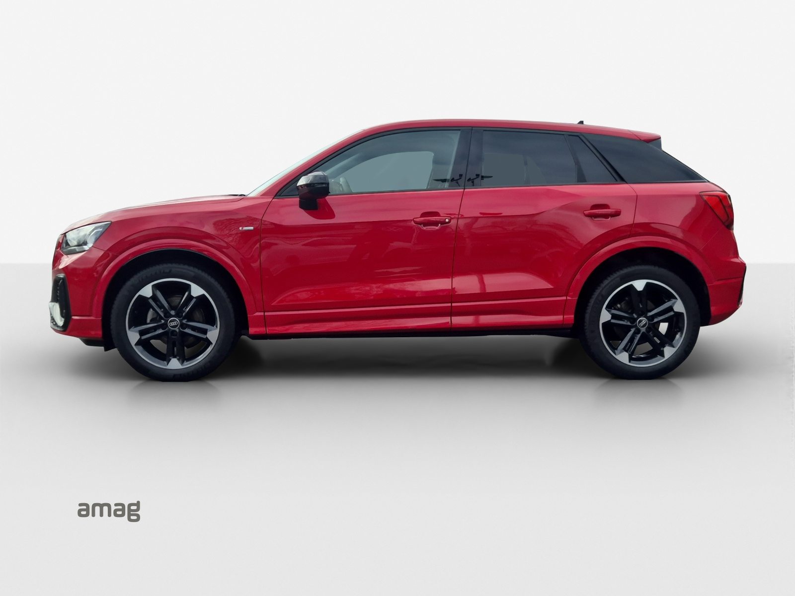 AUDI Q2 35 TFSI S line, Petrol, Second hand / Used, Automatic - 2