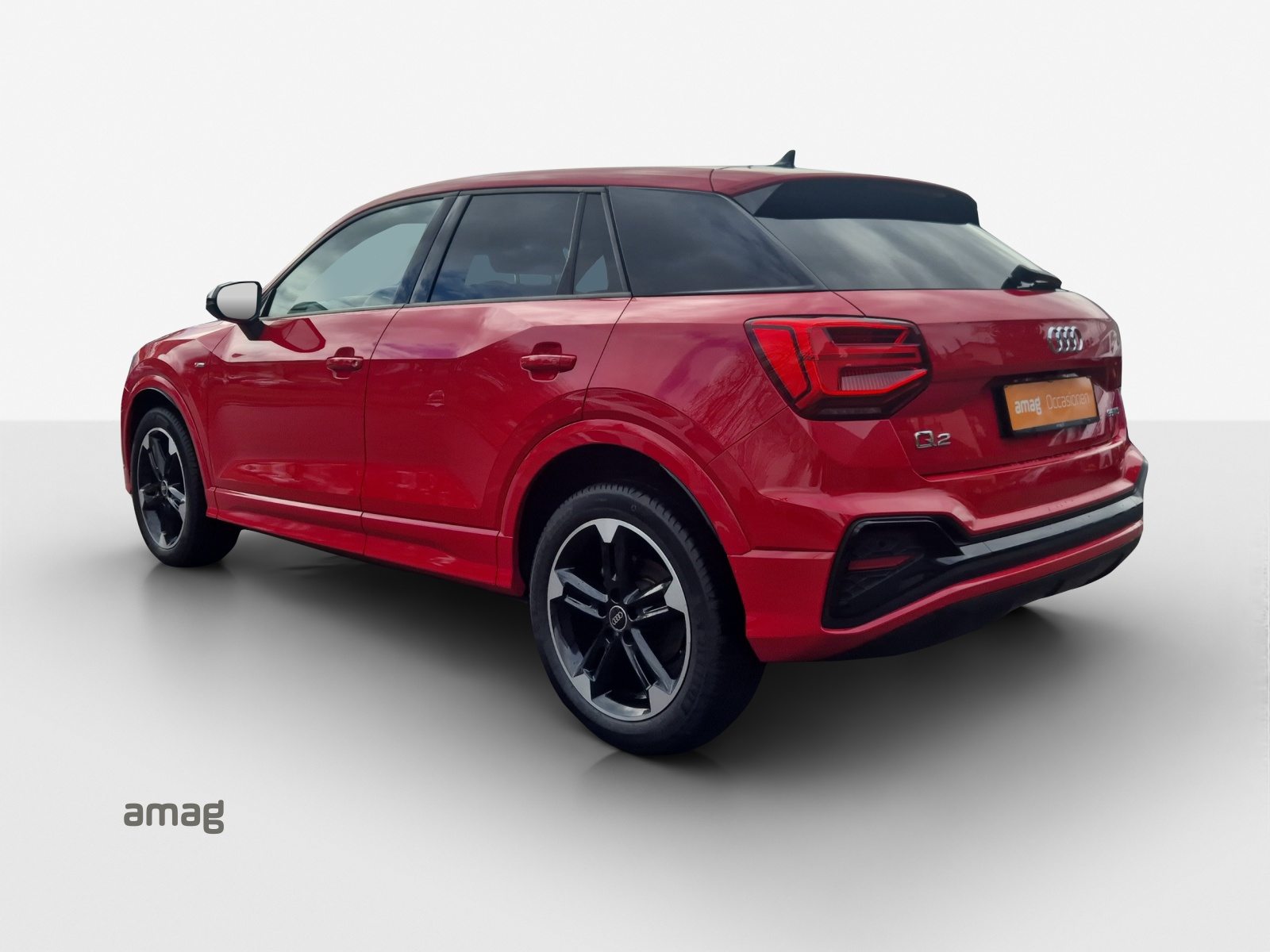 AUDI Q2 35 TFSI S line, Petrol, Second hand / Used, Automatic - 3